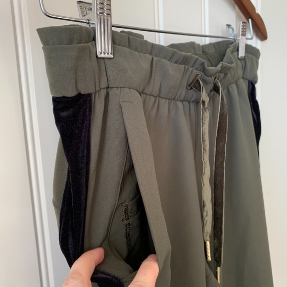 Lululemon On The Fly Jogger Velvet Trim Olive Sz 4 - Picture 7 of 13